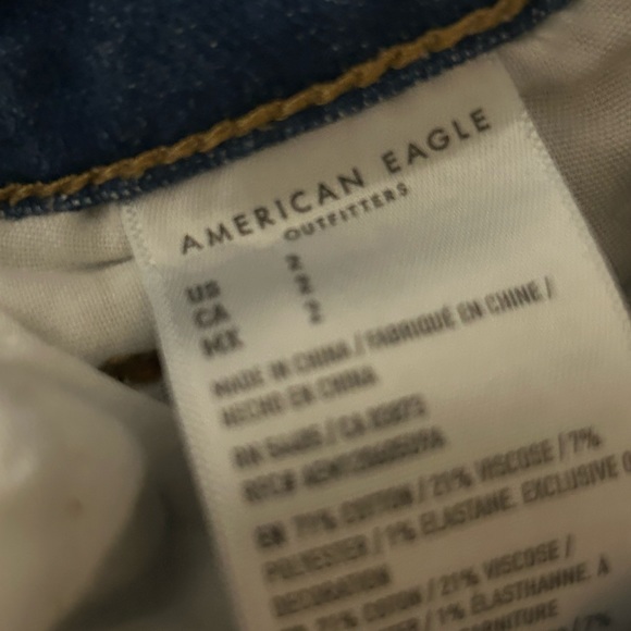American eagle ripped denim shorts - Picture 3 of 5